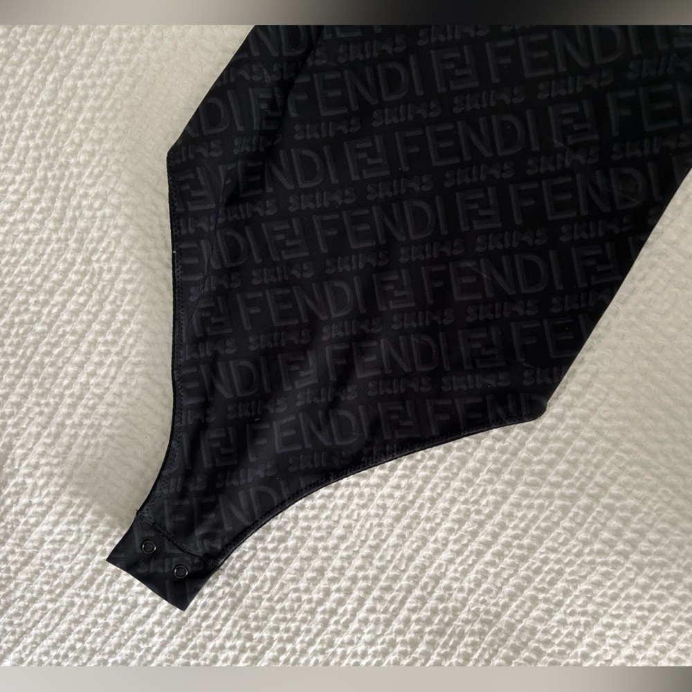 Fendi x skims black bodysuit - Picture 5 of 11